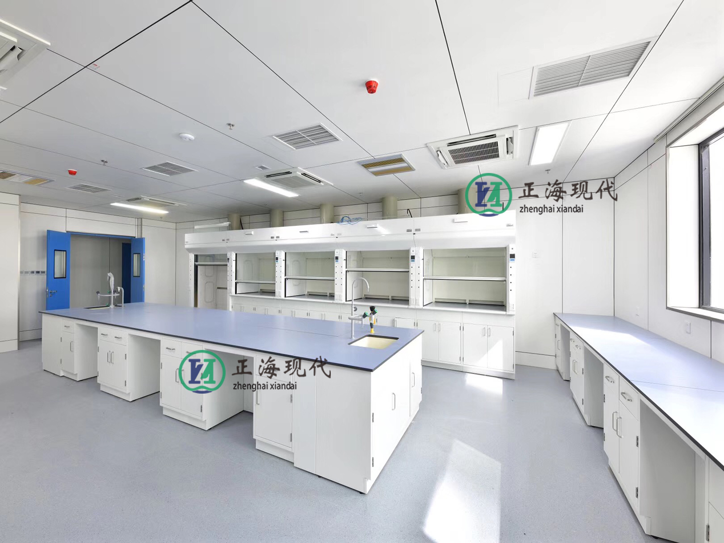 全鋼中央實(shí)驗臺